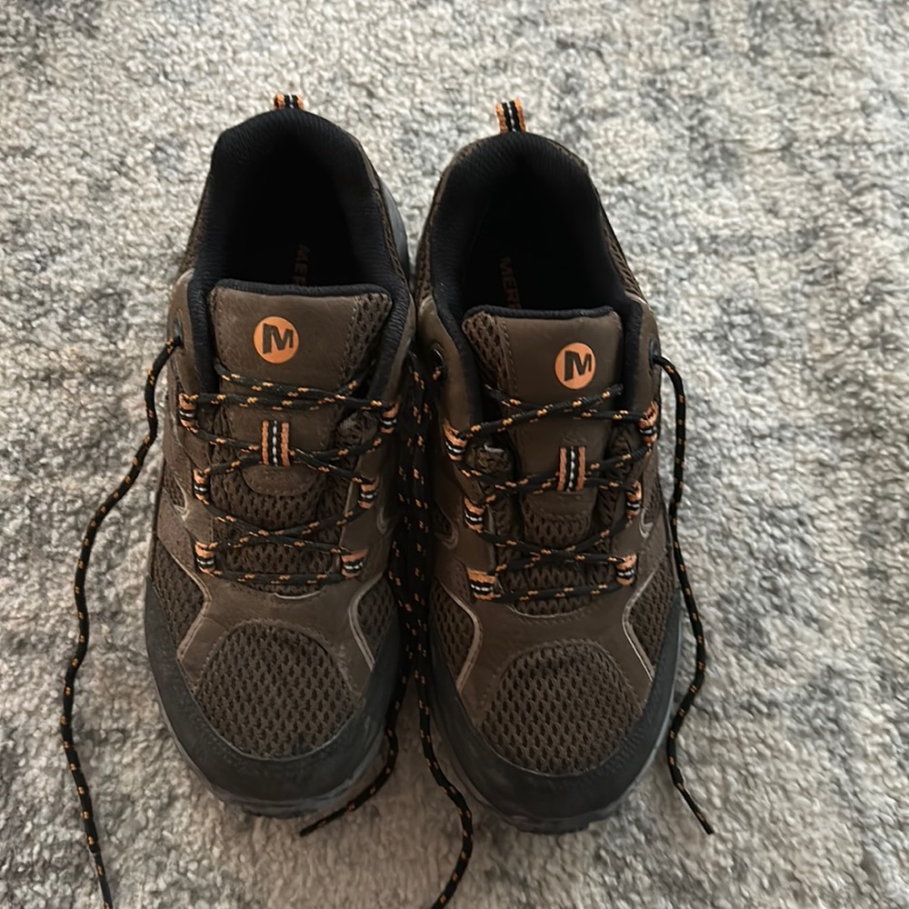 Merrell hiking boots low top
